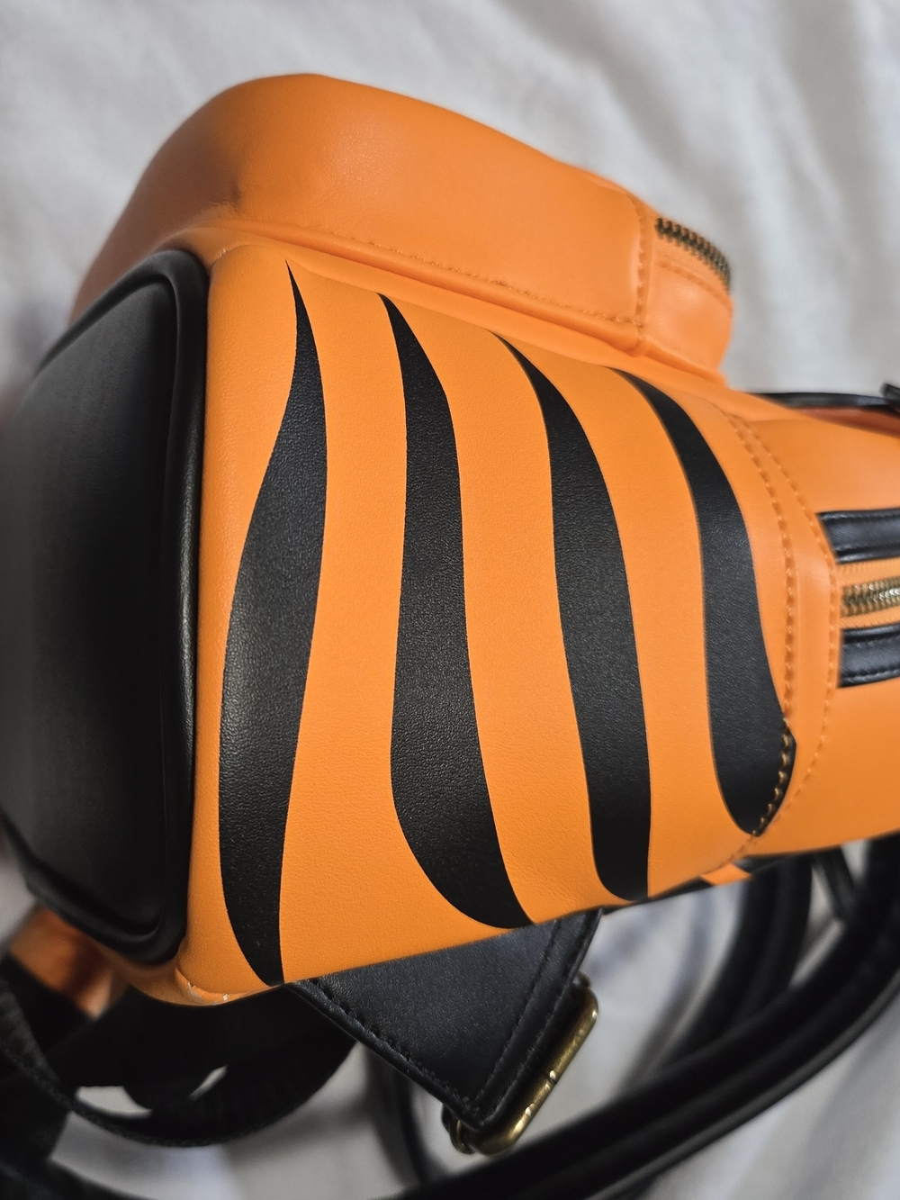 Disney Orange Tiger Rajah Cosplay Loungefly - Picture 3 of 6